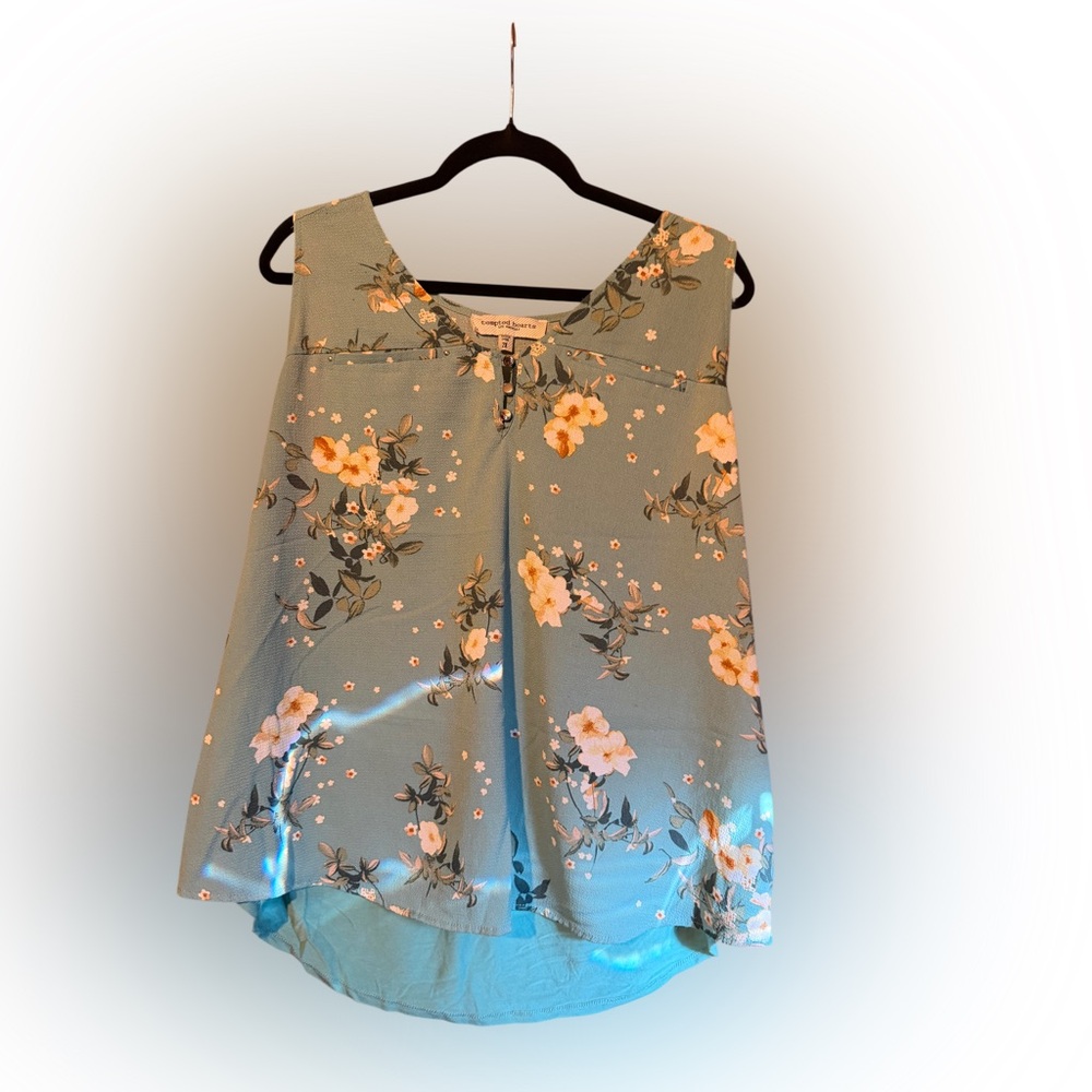Tempted Hearts Los Angeles Floral Tank – Size 2X